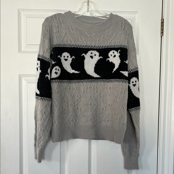 Sweaters - Gray Ghost Pattern Sweater